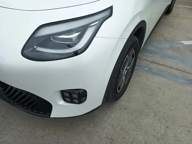 GAC Aion UT — Фото автомобиля 23