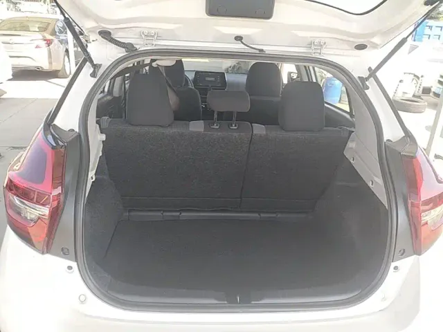 Toyota Vios FS — Фото автомобиля 18