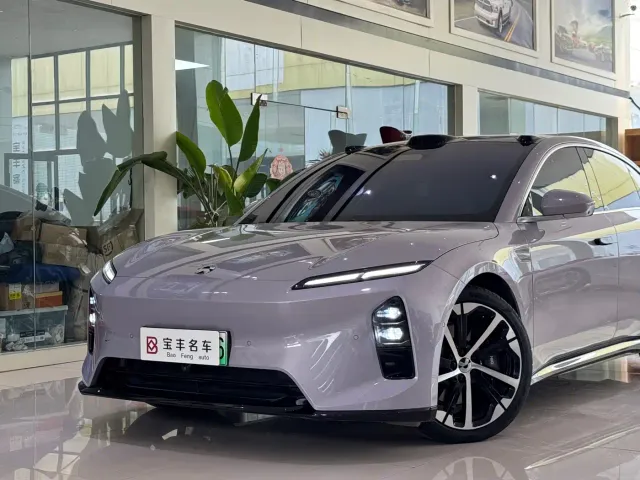 Nio ET5 — Фото автомобиля 13