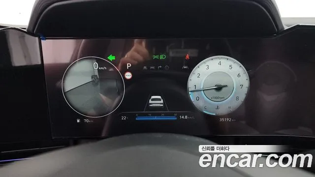 Hyundai AVANTE — Фото автомобиля 3