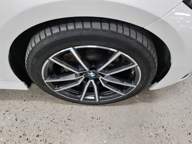 BMW 3 Series — Фото автомобиля 11
