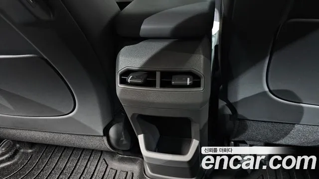 Kia EV3 — Фото автомобиля 29