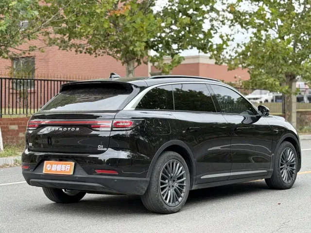 Leapmotor C11 — Фото автомобиля 4