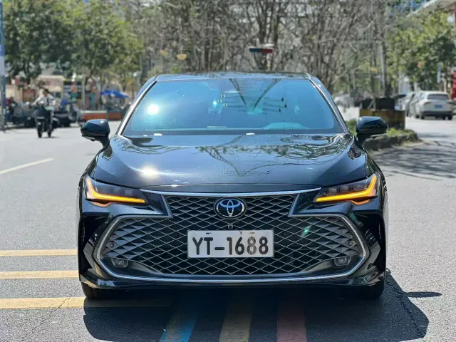 Toyota Avalon — Фото автомобиля 2