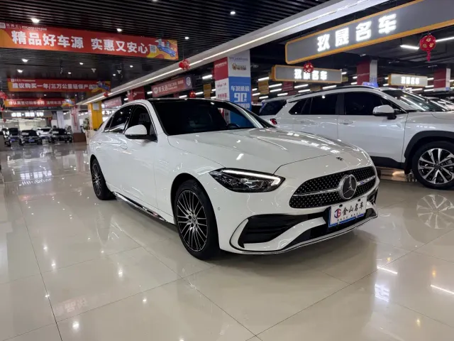 Mercedes-Benz C-Class — Фото автомобиля 3