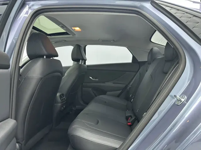Hyundai Elantra — Фото автомобиля 6