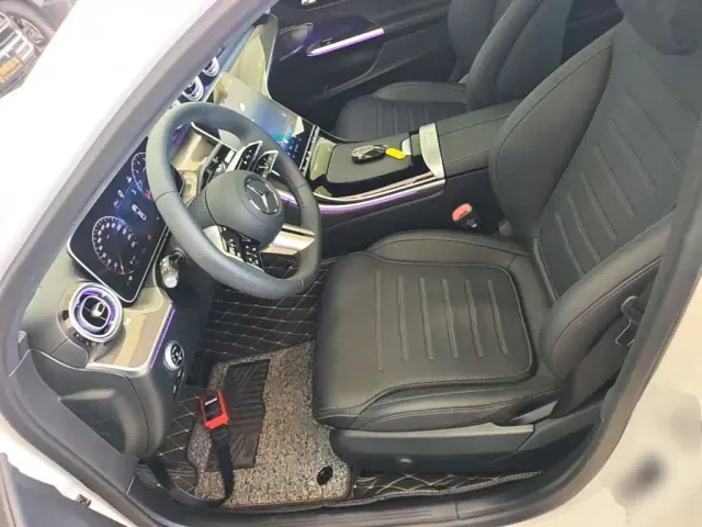 Mercedes-Benz C-Class — Фото автомобиля 14