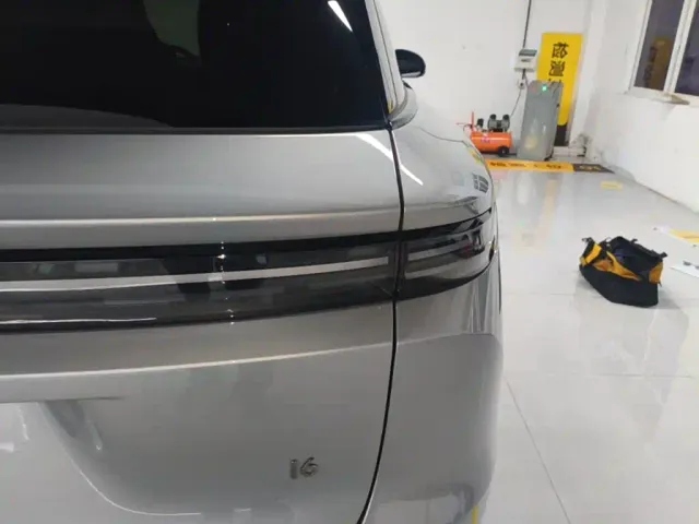 Li Auto i6 — Фото автомобиля 7