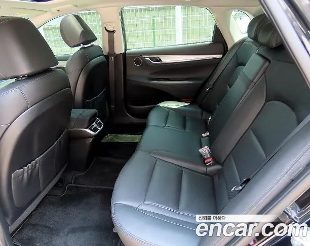 Hyundai Grandeur Grandeur (New) — Фото автомобиля 12