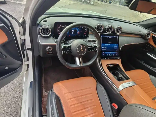 Mercedes-Benz C-Class — Фото автомобиля 6