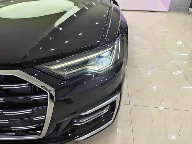 Audi A6L — Фото автомобиля 12