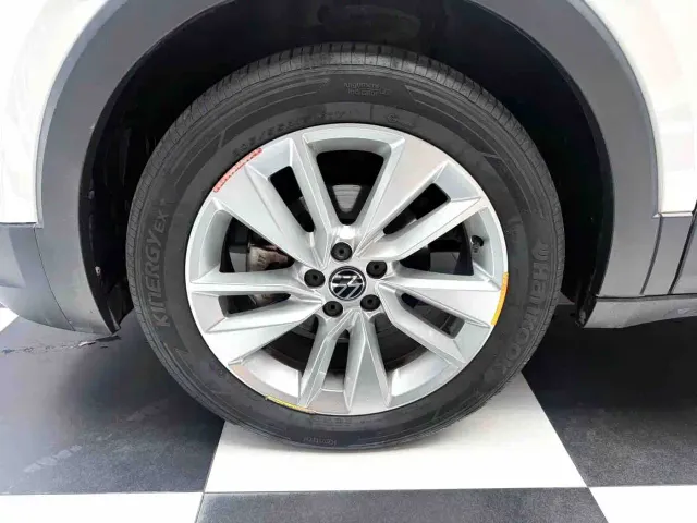 Volkswagen T-Cross — Фото автомобиля 4