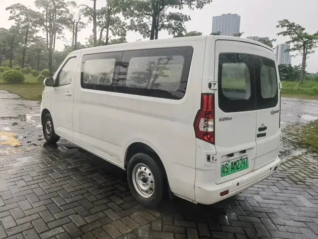 Changan Ruixing EM60 — Фото автомобиля 6