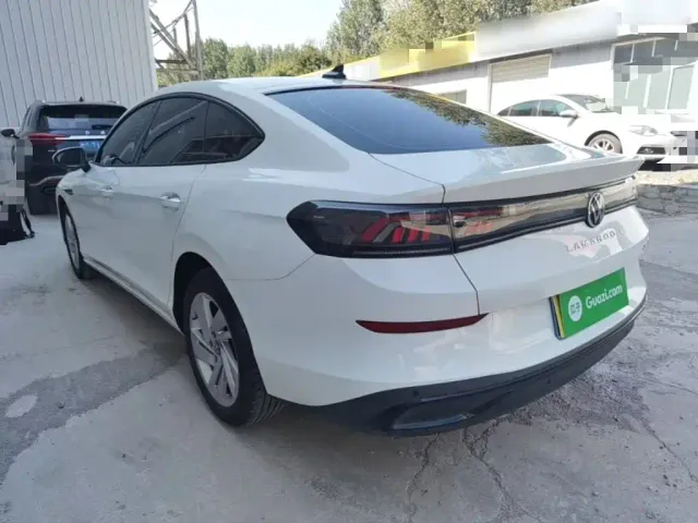 Volkswagen Lamando — Фото автомобиля 4