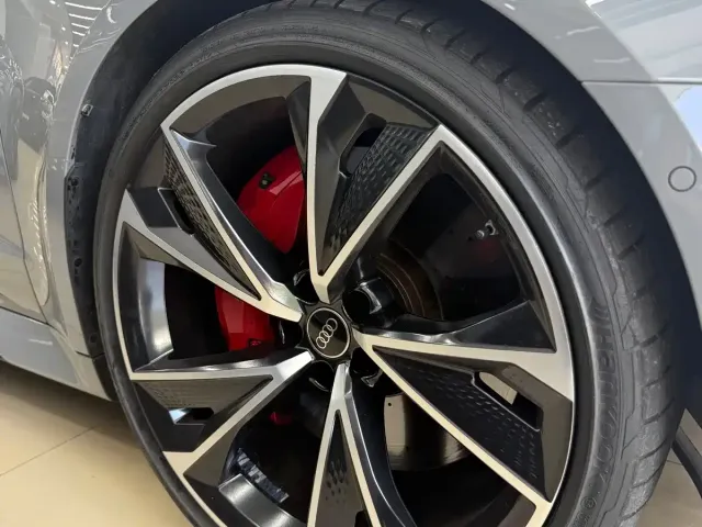 Audi Audi RS 7 2024 RS 7 4.0T Sportback Performance — Фото автомобиля 16