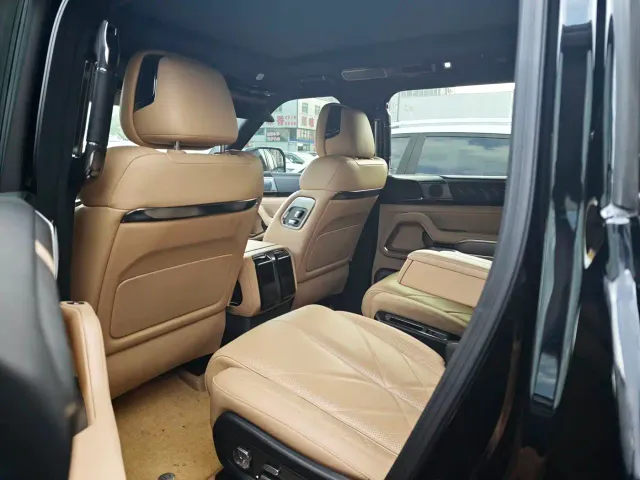 BYD FangChengBao Leopard 8 — Фото автомобиля 8