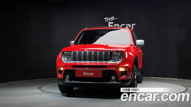 Jeep Renegade — Фото автомобиля 3