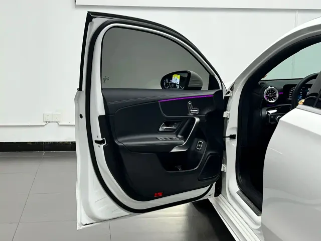 Mercedes-Benz A-Class — Фото автомобиля 20