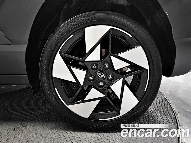 Hyundai Kona SX2 — Фото автомобиля 17