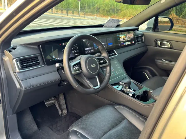 Li Auto ONE — Фото автомобиля 10