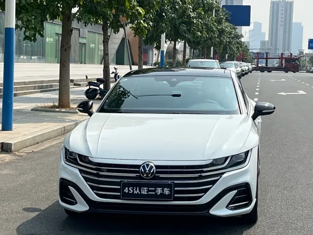 Volkswagen CC — Фото автомобиля 3