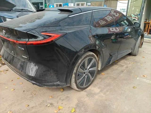 Toyota bZ5 — Фото автомобиля 8