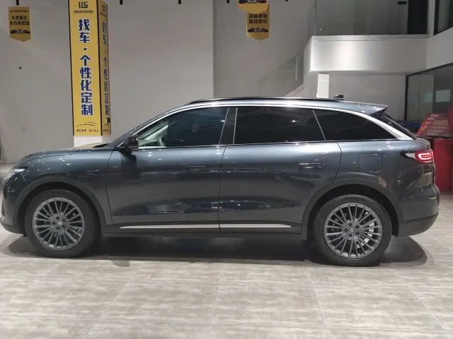 Leapmotor C11 — Фото автомобиля 4