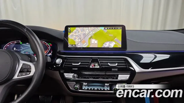 BMW 5 Series G30 — Фото автомобиля 19