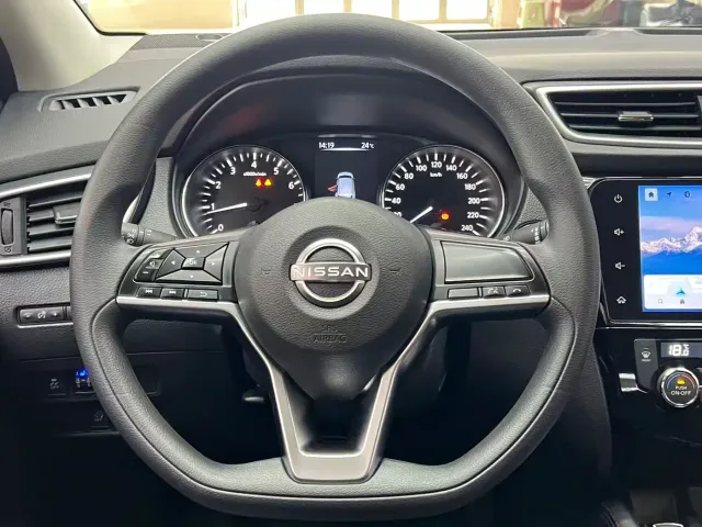 Nissan Qashqai — Фото автомобиля 10