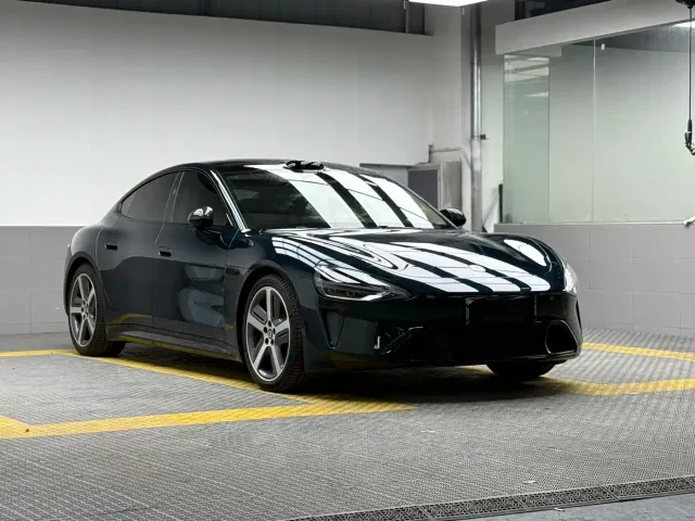 Xiaomi SU7 — Фото автомобиля 4