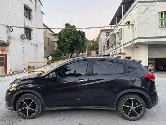 Honda Vezel — Фото автомобиля 4