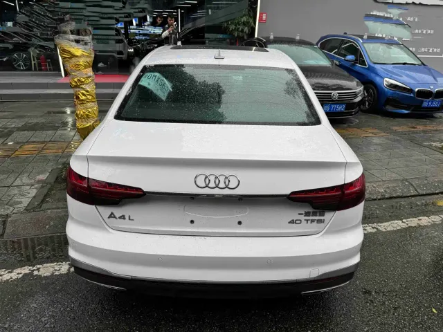 Audi A4L — Фото автомобиля 8