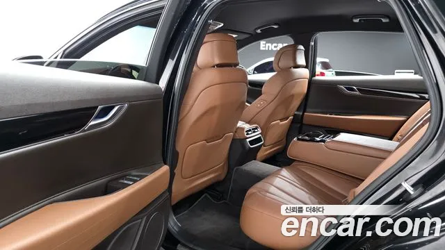 Genesis G80 Бензин 2.5 турбо AWD — Фото автомобиля 10
