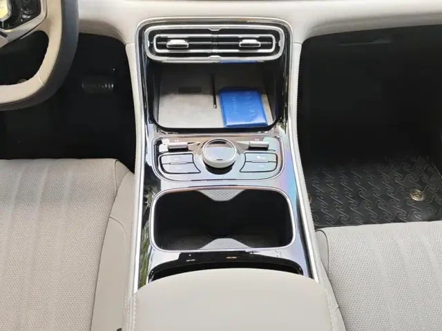 Geely Galaxy Stellar 6 — Фото автомобиля 16