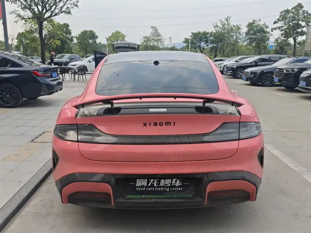 Xiaomi SU7 — Фото автомобиля 9