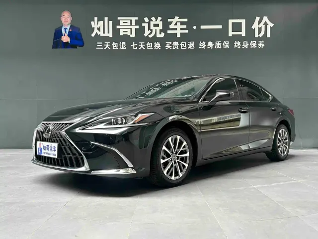 Фотография автомобиля — Lexus ES