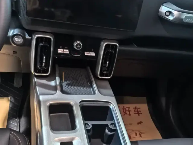 Haval Big Dog — Фото автомобиля 10