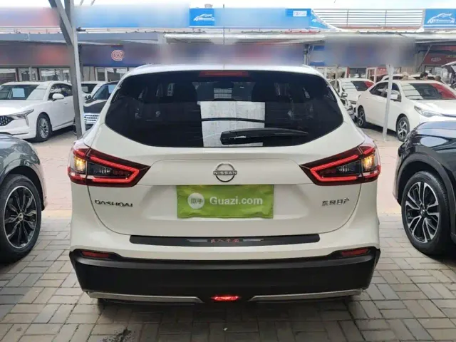 Nissan Qashqai — Фото автомобиля 5