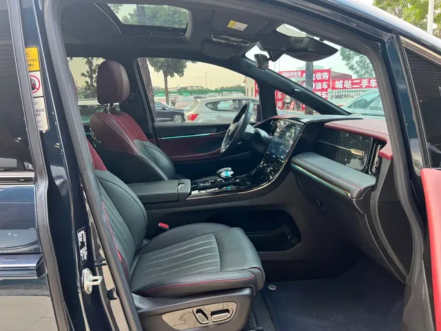 GAC Trumpchi M8 — Фото автомобиля 9
