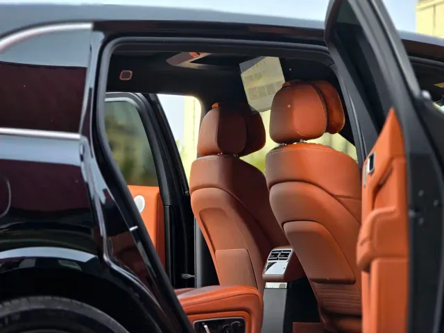 Li Auto L7 — Фото автомобиля 16