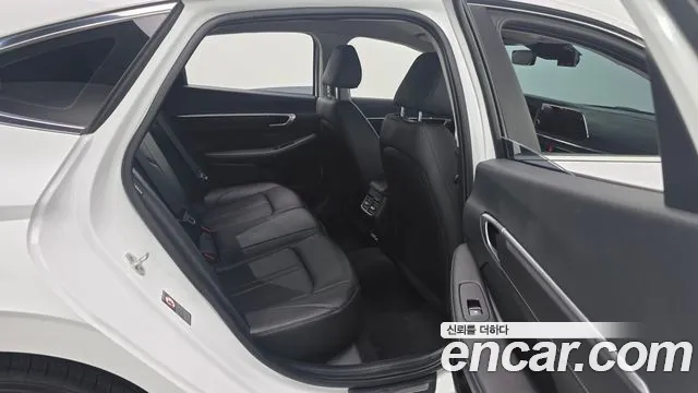 Hyundai Sonata — Фото автомобиля 17