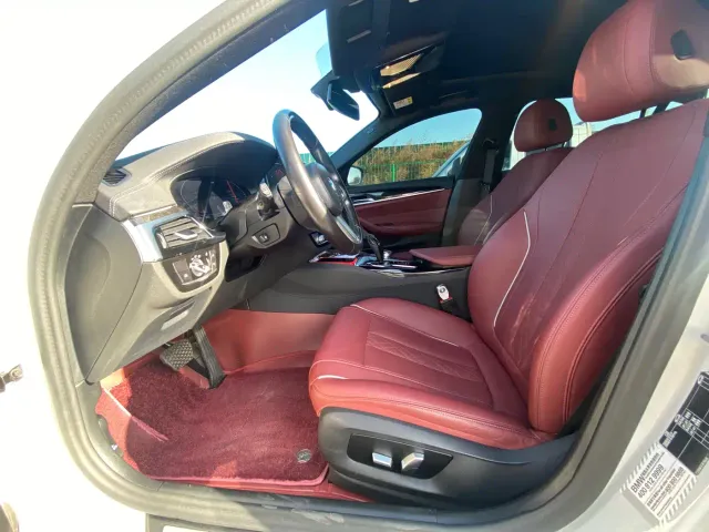 BMW 5 Series — Фото автомобиля 9