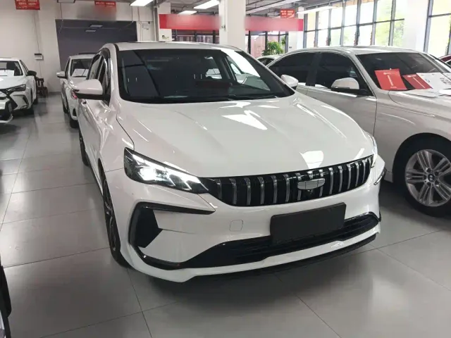 Geely Binrui — Фото автомобиля 3