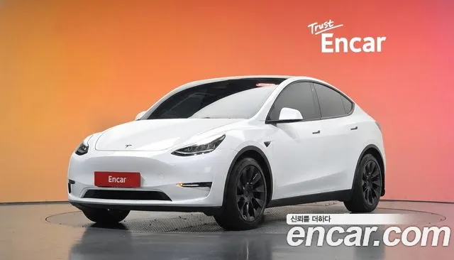 Фотография автомобиля — Tesla Model Y