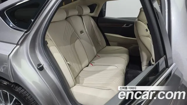 Genesis G80 RG3 — Фото автомобиля 18