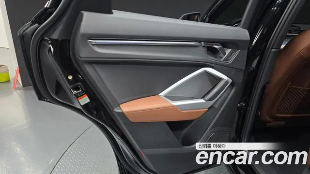 Audi Q3 35 TDI Premium — Фото автомобиля 23
