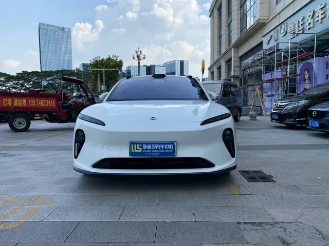 Nio ET5 Touring — Фото автомобиля 2