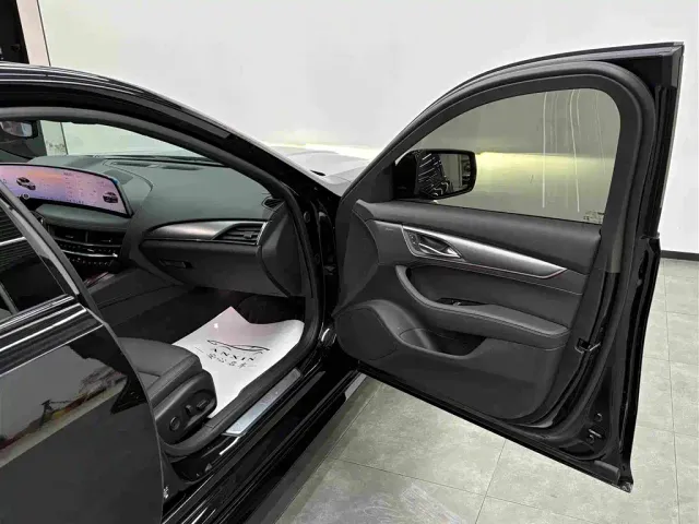 Cadillac CT5 — Фото автомобиля 18