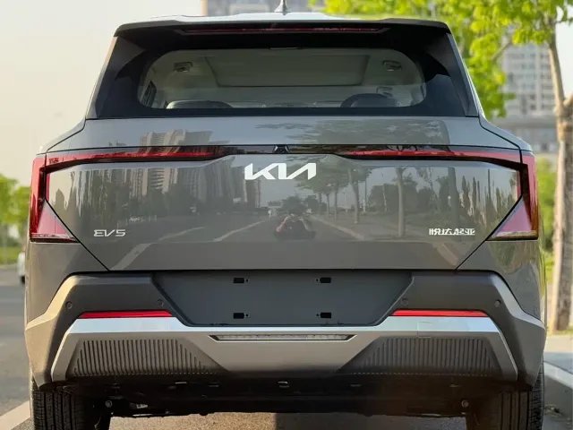 Kia EV5 — Фото автомобиля 16