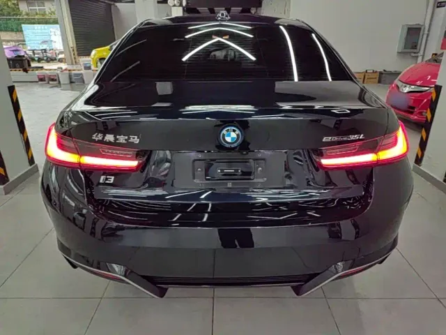 BMW i3 — Фото автомобиля 5